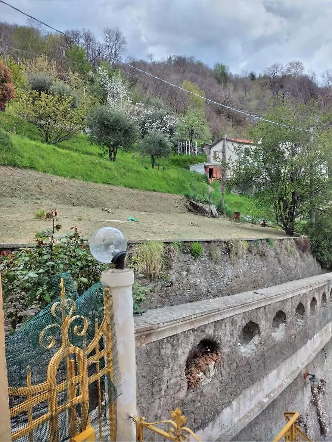 Appartement Casarinolaurino Valle Del Golfo Healthy Air Above The Sea Uscio Italie